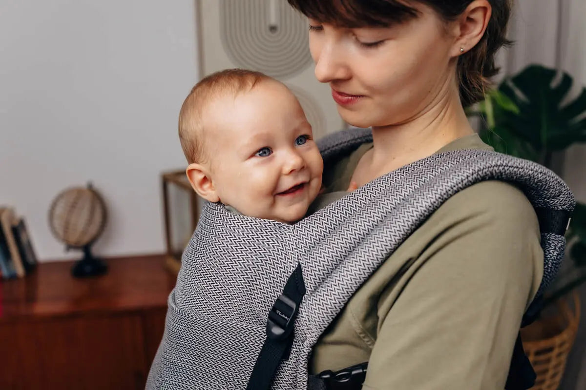 LennyLight Carrier, herringbone weave 100% cotton - LITTLE HERRINGBONE OMBRE GREY - Woven Baby Size - Standard   lenny_light    #