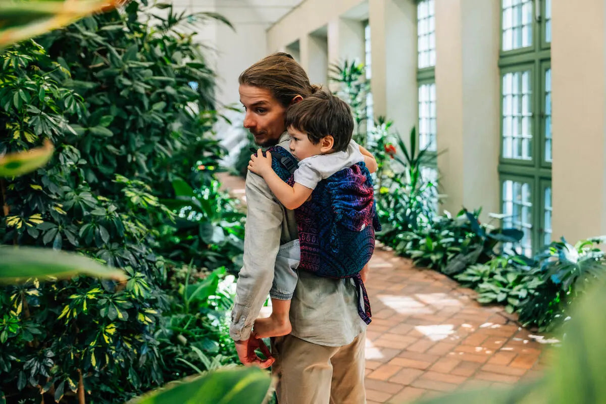 Lenny Buckle Onbuhimo PRO baby carrier, jacquard weave (60% cotton, 28% merino wool, 8% silk, 4% cashmere) - PEACOCK'S TAIL - BLACK OPAL - Woven Baby Size - Standard-Size - Toddler   buckle_onbu_pro_carriers    #
