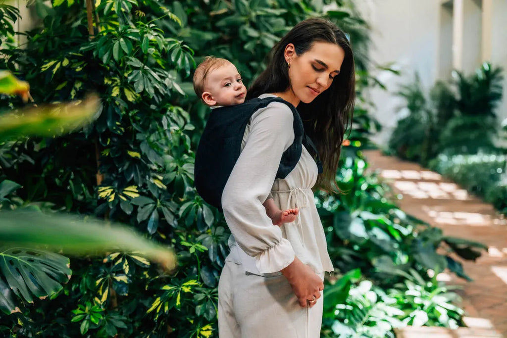Lenny Buckle Onbuhimo PRO baby carrier, jacquard weave (59% cotton, 41% merino wool) - PEACOCK'S TAIL - PITCH BLACK - Woven Baby Preschool   buckle_onbu_pro_carriers    #
