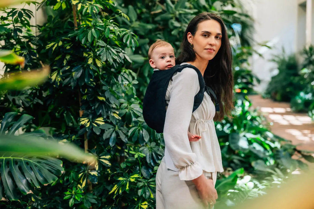 Lenny Buckle Onbuhimo PRO baby carrier, jacquard weave (59% cotton, 41% merino wool) - PEACOCK'S TAIL - PITCH BLACK - Woven Baby Preschool   buckle_onbu_pro_carriers    #