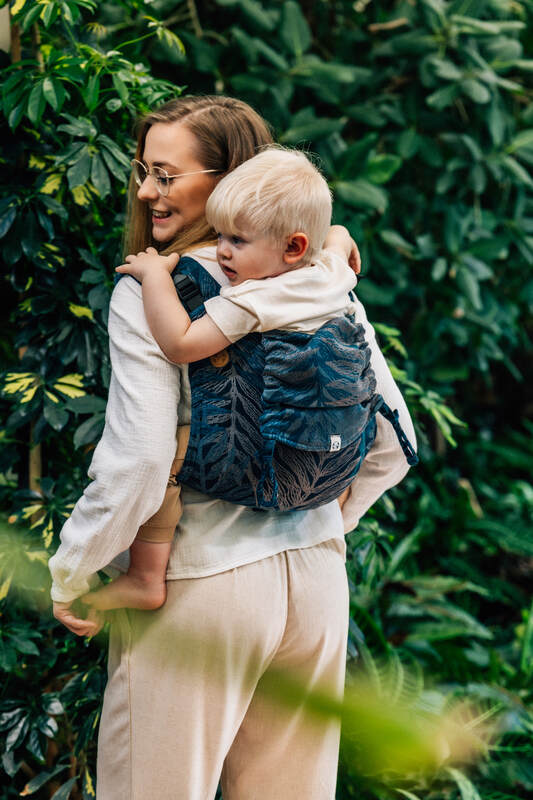 Lenny Buckle Onbuhimo PRO baby carrier, jacquard weave (54% cotton, 46% TENCEL™ Lyocell) - RAINFOREST - NOCTURNAL