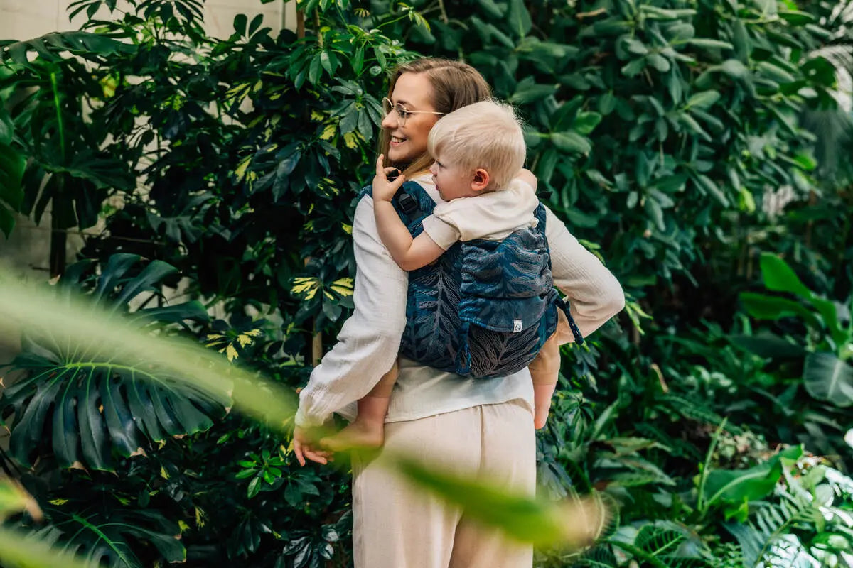 Lenny Buckle Onbuhimo PRO baby carrier, jacquard weave (54% cotton, 46% TENCEL™ Lyocell) - RAINFOREST - NOCTURNAL - Woven Baby Size - Standard   buckle_onbu_pro_carriers    #