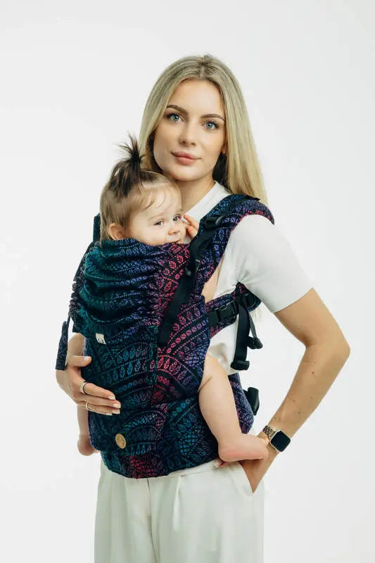 LennyUpGrade PRO Carrier, jacquard weave (60% cotton, 28% merino wool, 8% silk, 4% cashmere) - PEACOCK'S TAIL - BLACK OPAL - Woven Baby Size - Standard   lenny_upgrade_pro    #