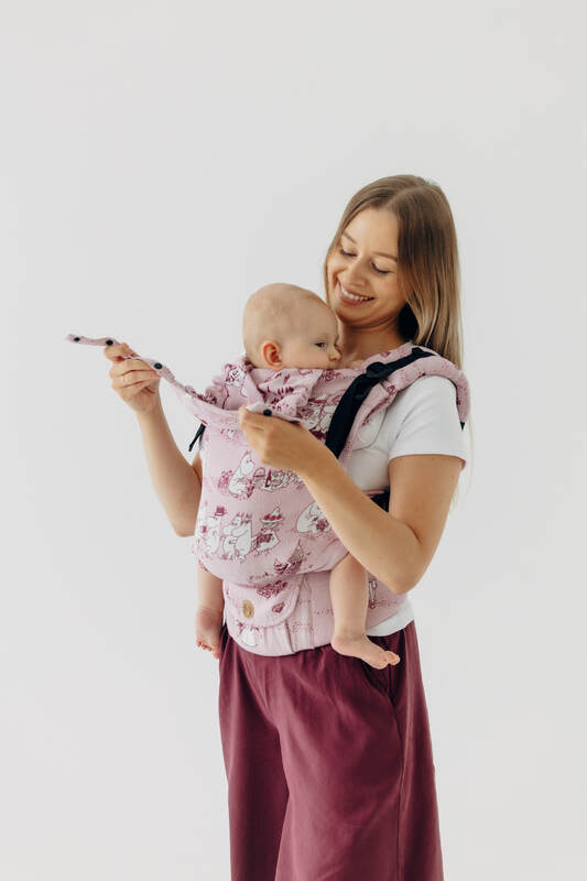 LennyUpGrade PRO Carrier, jacquard weave 100% cotton - MOOMINVALLEY - SHOW ME - Woven Baby Standard   lenny_upgrade_pro    #