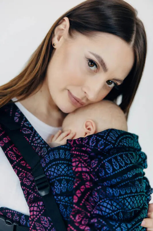 LennyUpGrade PRO Carrier, jacquard weave (60% cotton, 28% merino wool, 8% silk, 4% cashmere) - PEACOCK'S TAIL - BLACK OPAL - Woven Baby Standard   lenny_upgrade_pro    #