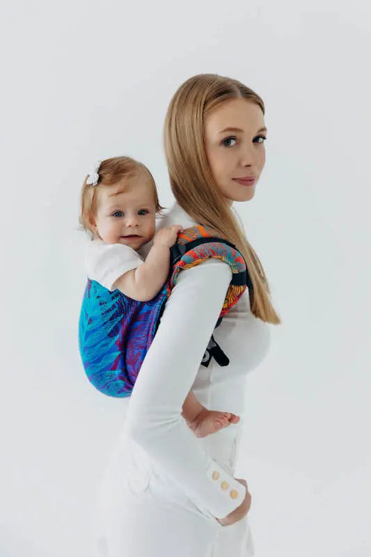 Lenny Buckle Onbuhimo PRO baby carrier, jacquard weave (100% cotton) - RAINFOREST - CARNIVAL