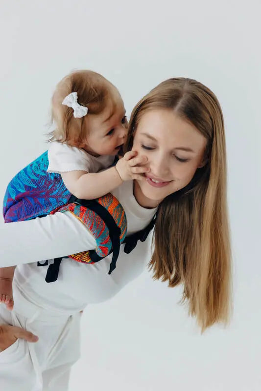 Lenny Buckle Onbuhimo PRO baby carrier, jacquard weave (100% cotton) - RAINFOREST - CARNIVAL