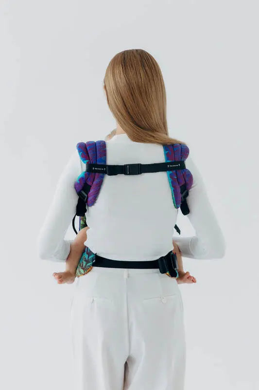 LennyLight Carrier, jacquard weave 100% cotton - RAINFOREST - CARNIVAL
