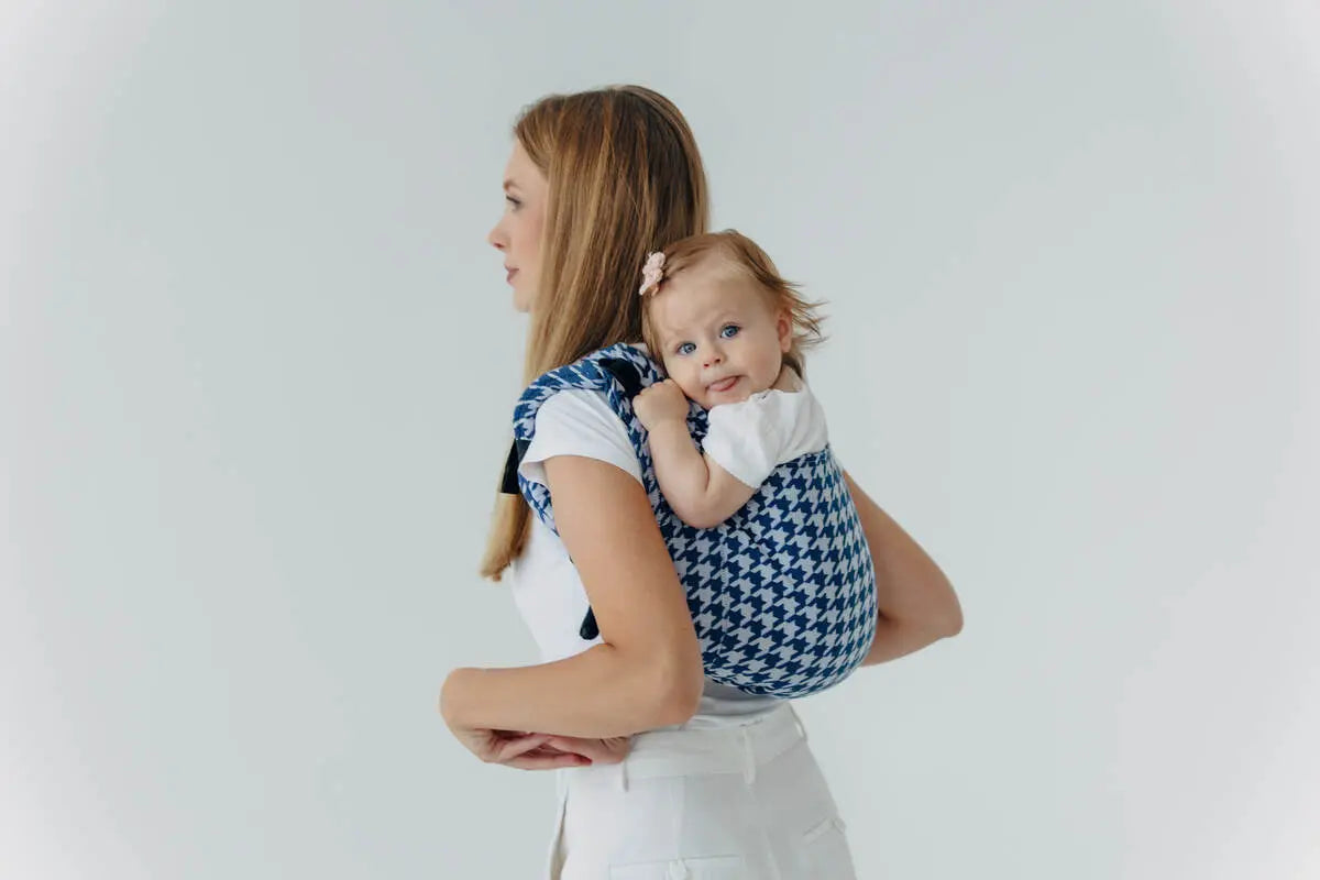 Lenny Buckle Onbuhimo PRO baby carrier, jacquard weave (40% cotton, 40% merino wool, 13% silk, 7% cashmere) - PATA DE GALLO - PUZZLE