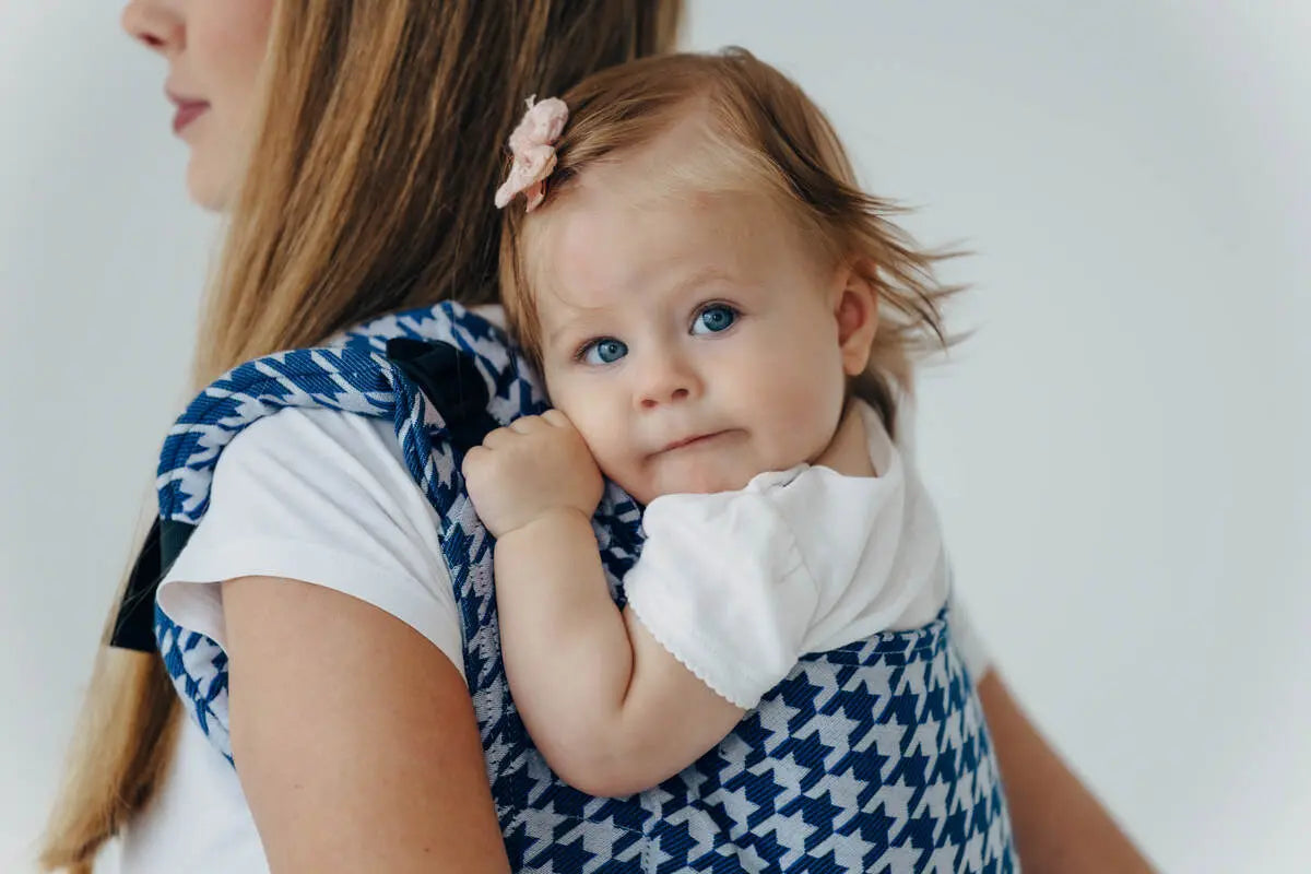 Lenny Buckle Onbuhimo PRO baby carrier, jacquard weave (40% cotton, 40% merino wool, 13% silk, 7% cashmere) - PATA DE GALLO - PUZZLE