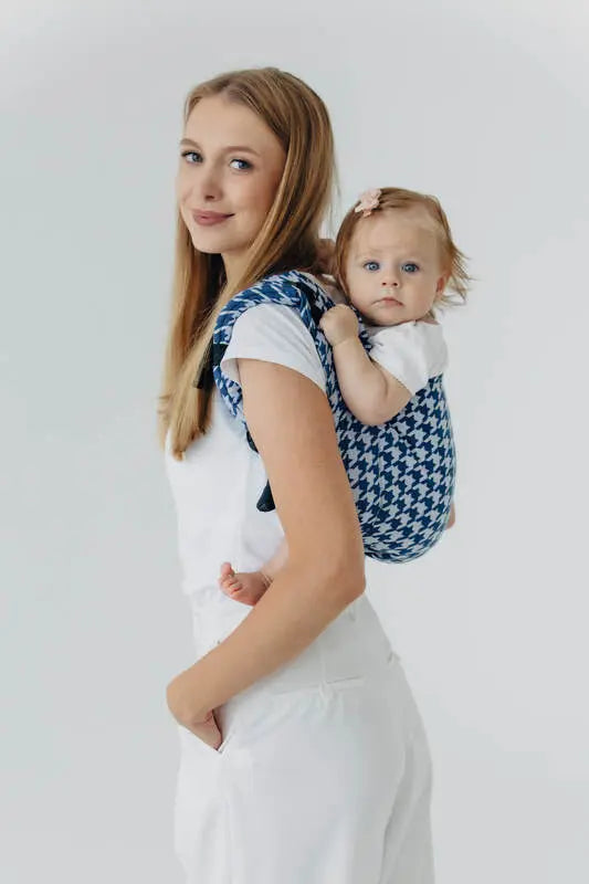 Lenny Buckle Onbuhimo PRO baby carrier, jacquard weave (40% cotton, 40% merino wool, 13% silk, 7% cashmere) - PATA DE GALLO - PUZZLE