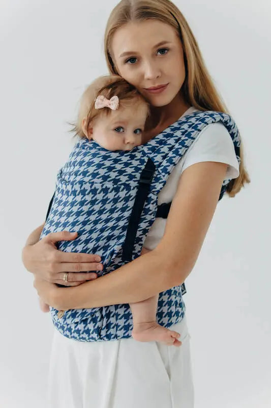 LennyLight Carrier, jacquard weave (40% cotton, 40% merino wool, 13% silk, 7% cashmere) - PATA DE GALLO - PUZZLE