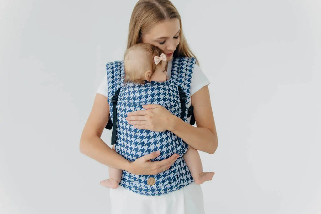 LennyLight Carrier, jacquard weave (40% cotton, 40% merino wool, 13% silk, 7% cashmere) - PATA DE GALLO - PUZZLE