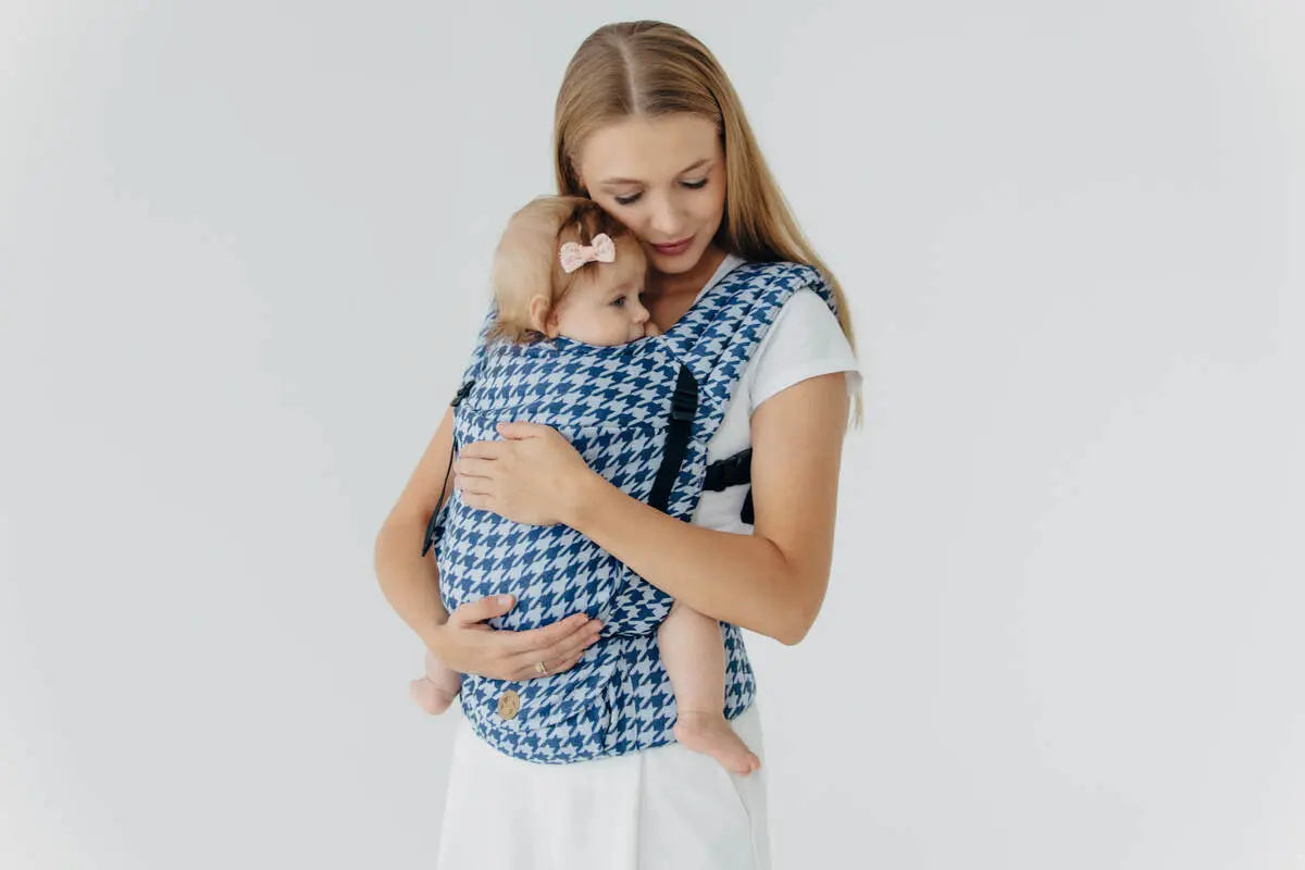 LennyLight Carrier, jacquard weave (40% cotton, 40% merino wool, 13% silk, 7% cashmere) - PATA DE GALLO - PUZZLE