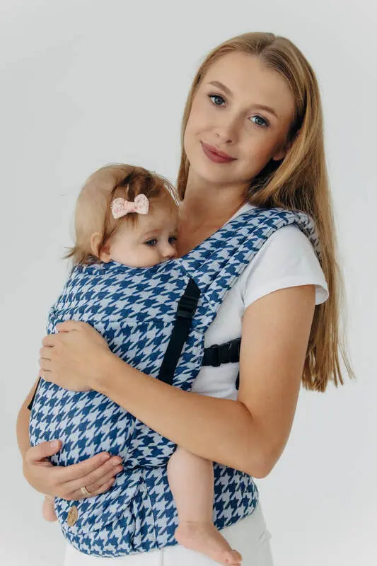 LennyLight Carrier, jacquard weave (40% cotton, 40% merino wool, 13% silk, 7% cashmere) - PATA DE GALLO - PUZZLE