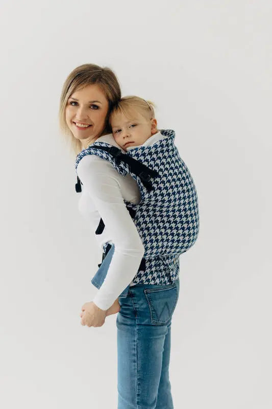 LennyPreschool Carrier, jacquard weave (40% cotton, 40% merino wool, 13% silk, 7% cashmere) - PATA DE GALLO - PUZZLE