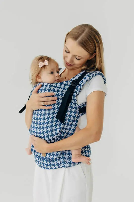 LennyUpGrade PRO Carrier, jacquard weave (40% cotton, 40% merino wool, 13% silk, 7% cashmere) - PATA DE GALLO - PUZZLE