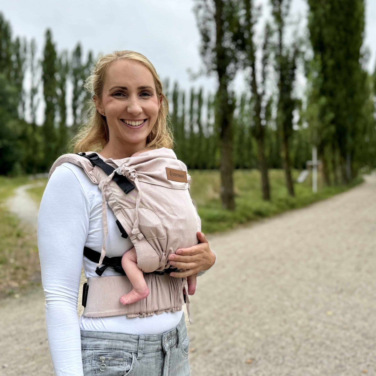 DIDYMOS DidySnap - Woven Baby One Size / Cinnamon   Baby Carriers > Fullbuckle Carrier > DidySnap 4u - Soft Structured Carrier    #