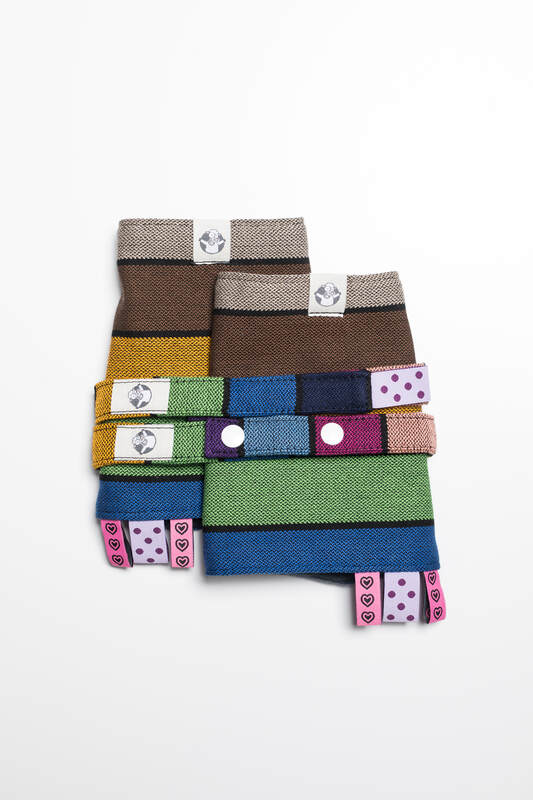 Drool Pads & Reach Straps Set, (60% cotton, 40% polyester) - CAROUSEL OF COLORS