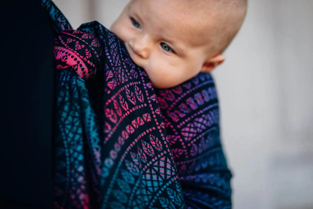 Baby Wrap, Jacquard Weave (60% cotton, 28% merino wool, 8% silk, 4% cashmere) - PEACOCK'S TAIL - BLACK OPAL - Woven Baby XS - 4   long_woven_wraps    #