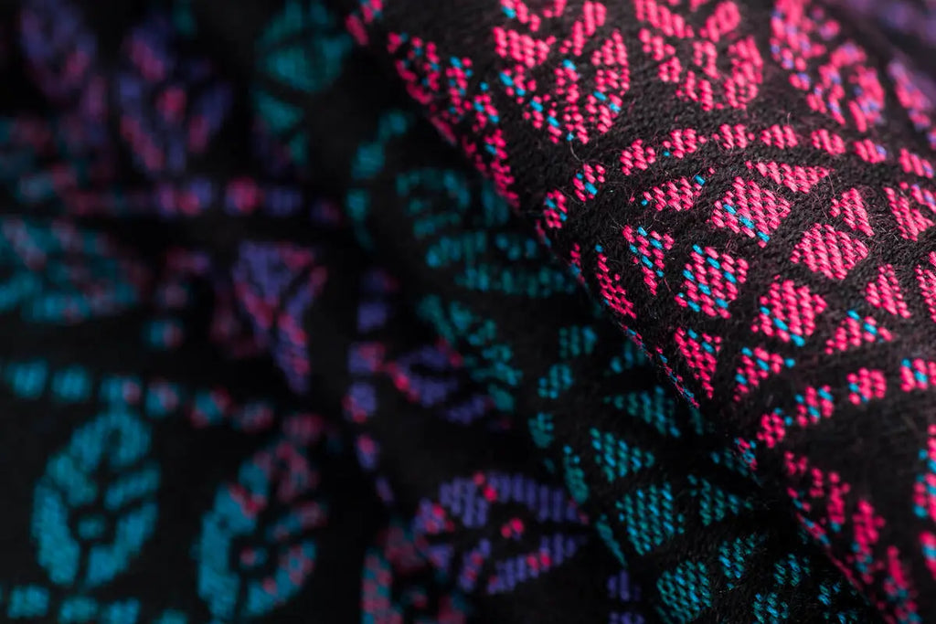 Ring Sling, Jacquard Weave (60% cotton, 28% merino wool, 8% silk, 4% cashmere), with gathered shoulder - PEACOCK'S TAIL - BLACK OPAL - standard 1.8m - Woven Baby    ring_slings    #