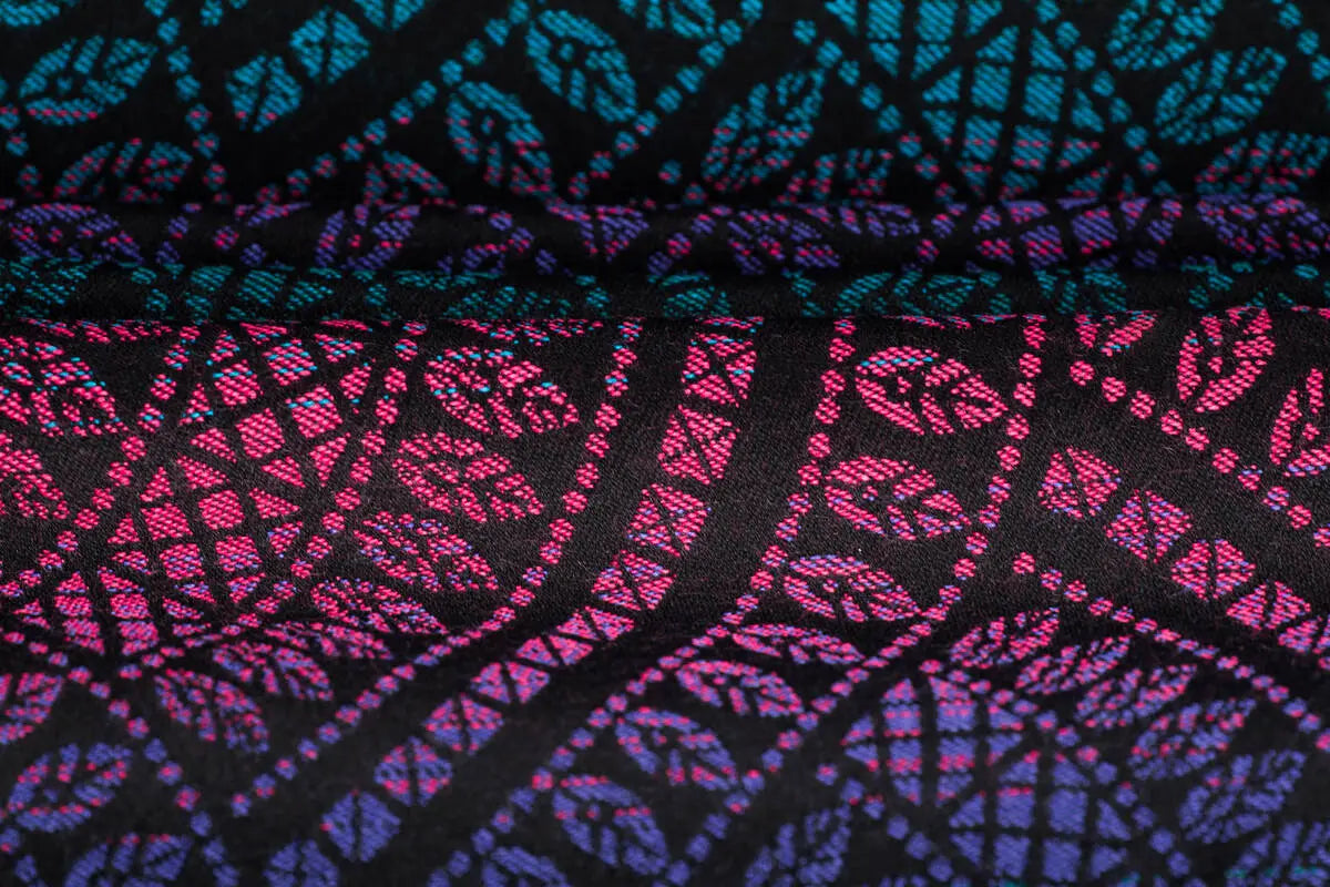 Baby Wrap, Jacquard Weave (60% cotton, 28% merino wool, 8% silk, 4% cashmere) - PEACOCK'S TAIL - BLACK OPAL - Woven Baby XS - 4   long_woven_wraps    #