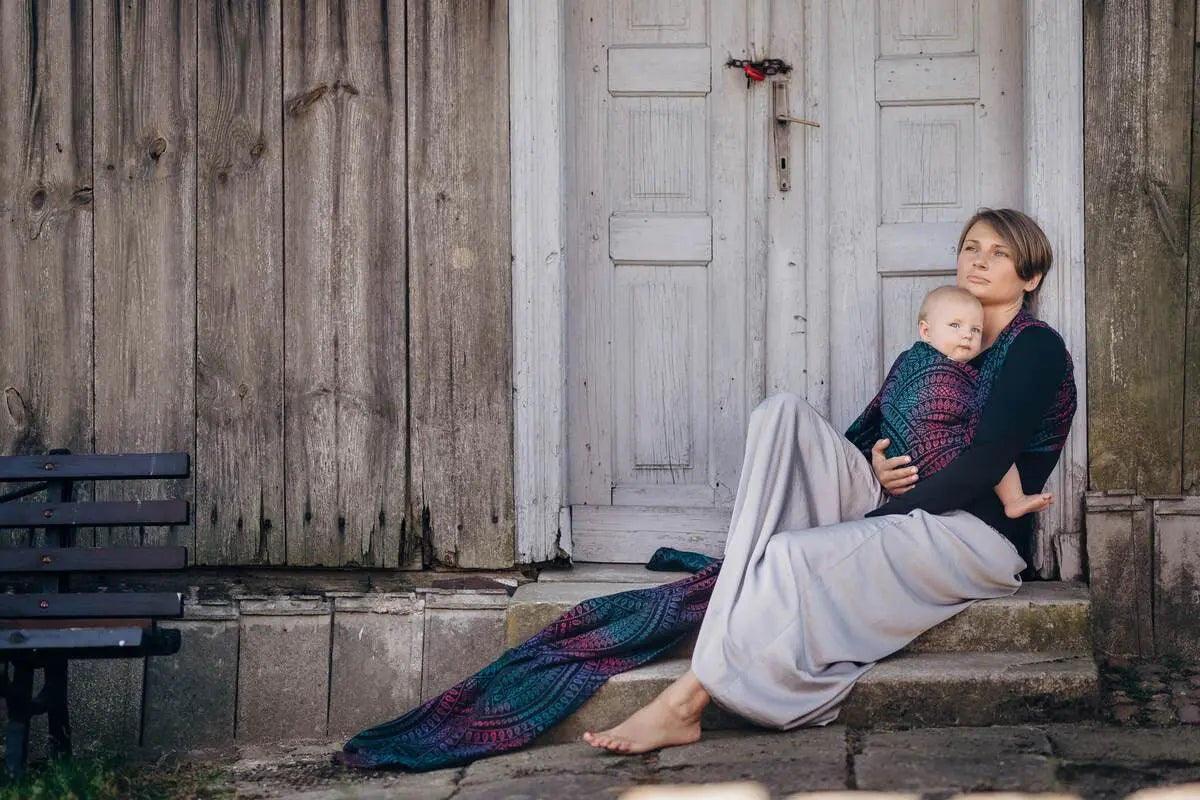 Baby Wrap, Jacquard Weave (60% cotton, 28% merino wool, 8% silk, 4% cashmere) - PEACOCK'S TAIL - BLACK OPAL - Woven Baby XS - 4   long_woven_wraps    #