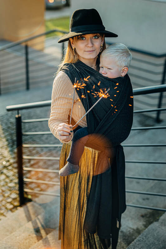 Baby Wrap, Jacquard Weave (59% cotton, 41% merino wool) - PEACOCK'S TAIL - PITCH BLACK