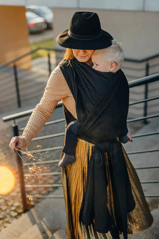Baby Wrap, Jacquard Weave (59% cotton, 41% merino wool) - PEACOCK'S TAIL - PITCH BLACK - Woven Baby XS - 4   long_woven_wraps    #