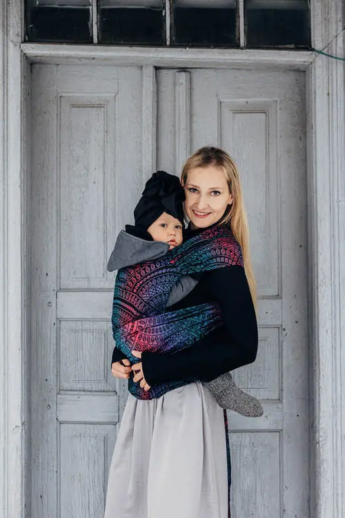 LennyHybrid Half Buckle Carrier, jacquard weave (60% cotton, 28% merino wool, 8% silk, 4% cashmere) - PEACOCK'S TAIL - BLACK OPAL - Woven Baby Size - Standard   lenny_hybrid    #