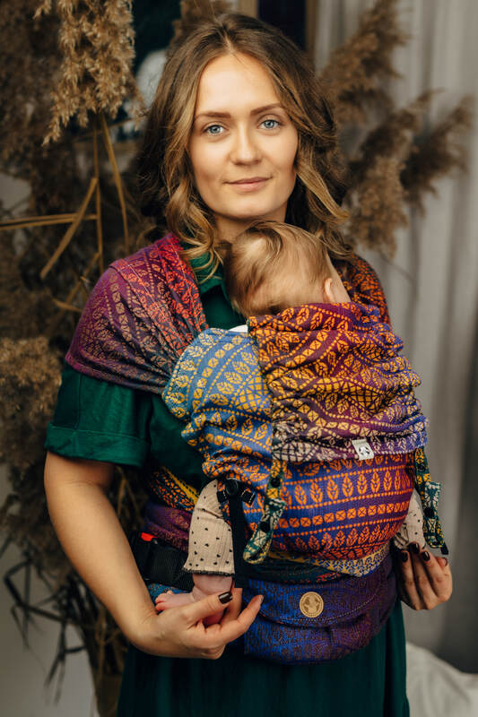 LennyHybrid Half Buckle Carrier, jacquard weave 100% cotton - PEACOCK’S TAIL - BOLERO