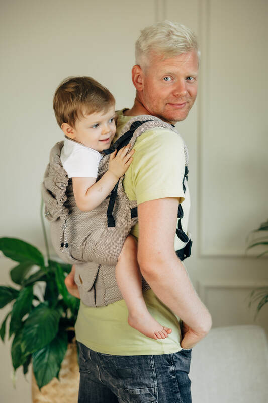 LennyPreschool Carrier, herringbone weave 100% cotton - LITTLE HERRINGBONE ALMOND