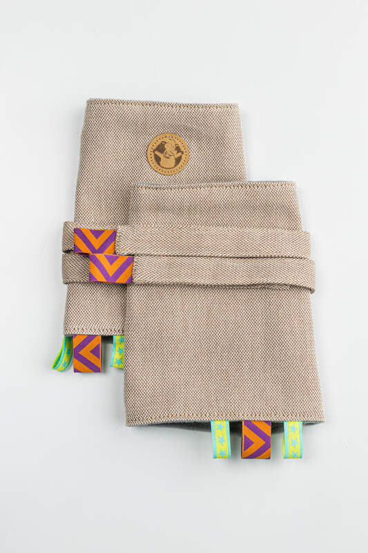 Drool Pads & Reach Straps Set, (60% cotton, 40% polyester) - PEANUT BUTTER