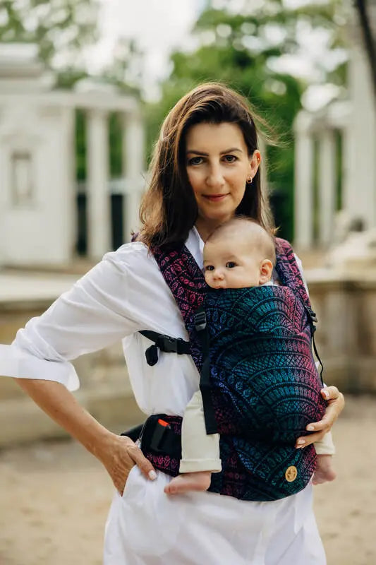 LennyLight Carrier, jacquard weave (60% cotton, 28% merino wool, 8% silk, 4% cashmere) - PEACOCK'S TAIL - BLACK OPAL - Woven Baby Size - Standard   lenny_light    #