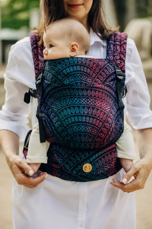 LennyLight Carrier, jacquard weave (60% cotton, 28% merino wool, 8% silk, 4% cashmere) - PEACOCK'S TAIL - BLACK OPAL - Woven Baby Size - Standard   lenny_light    #