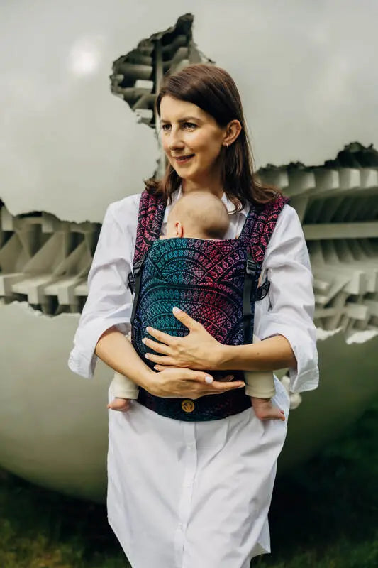 LennyLight Carrier, jacquard weave (60% cotton, 28% merino wool, 8% silk, 4% cashmere) - PEACOCK'S TAIL - BLACK OPAL - Woven Baby Standard   lenny_light    #