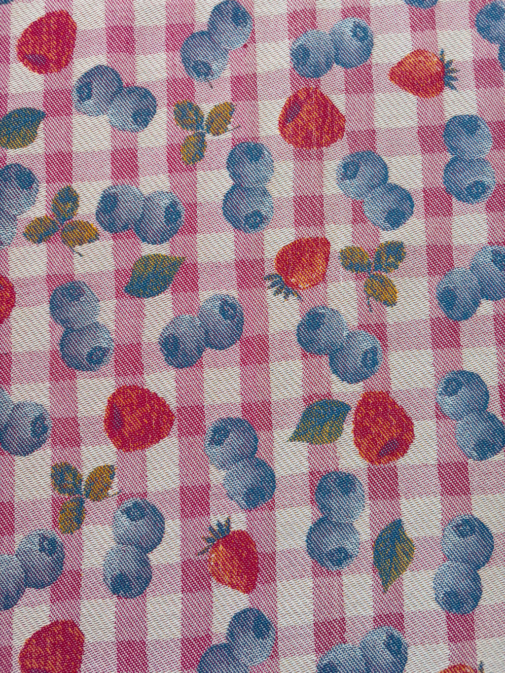 Razzle Me Berry Shawl