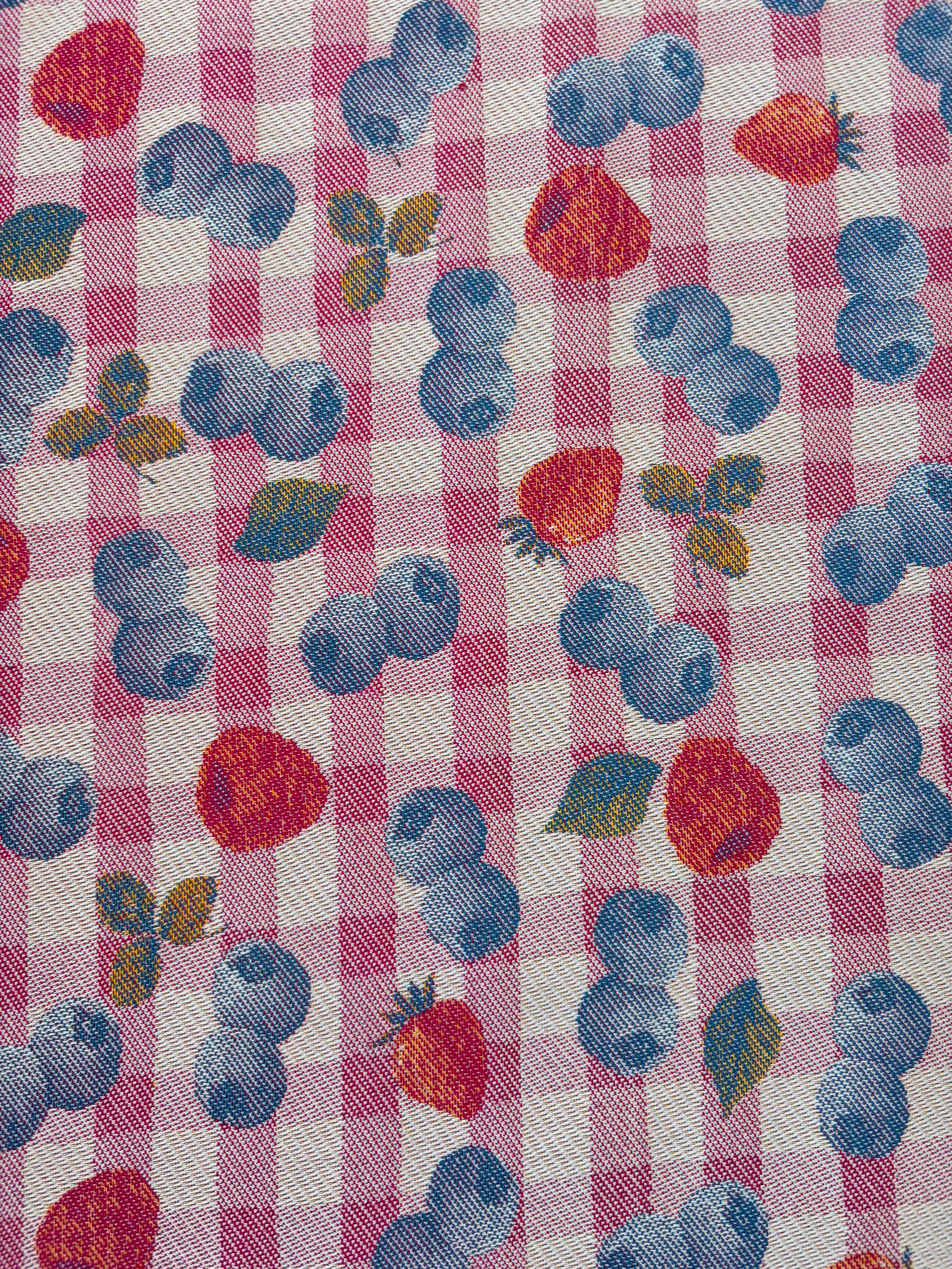 Razzle Me Berry Shawl