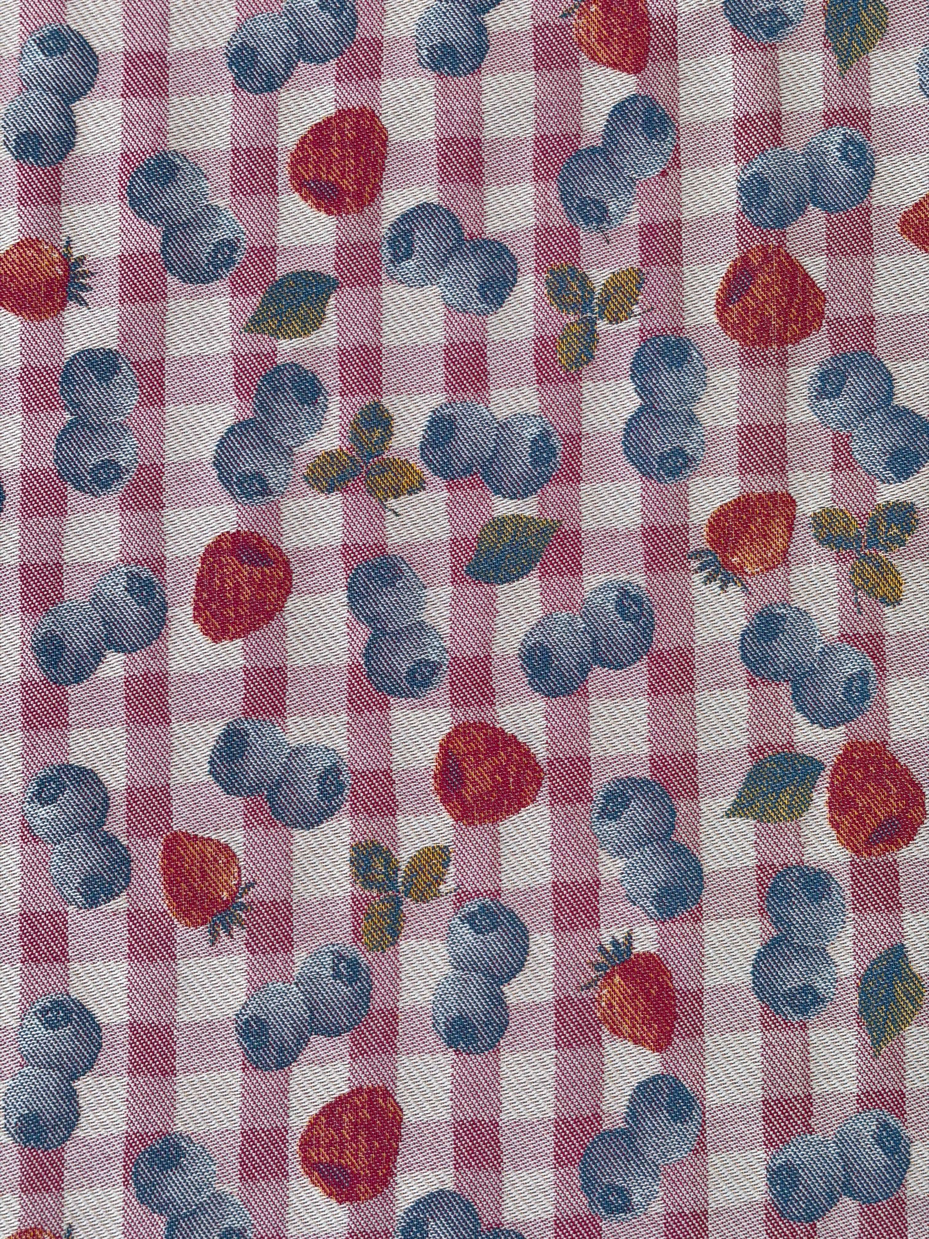 Razzle Me Berry Shawl