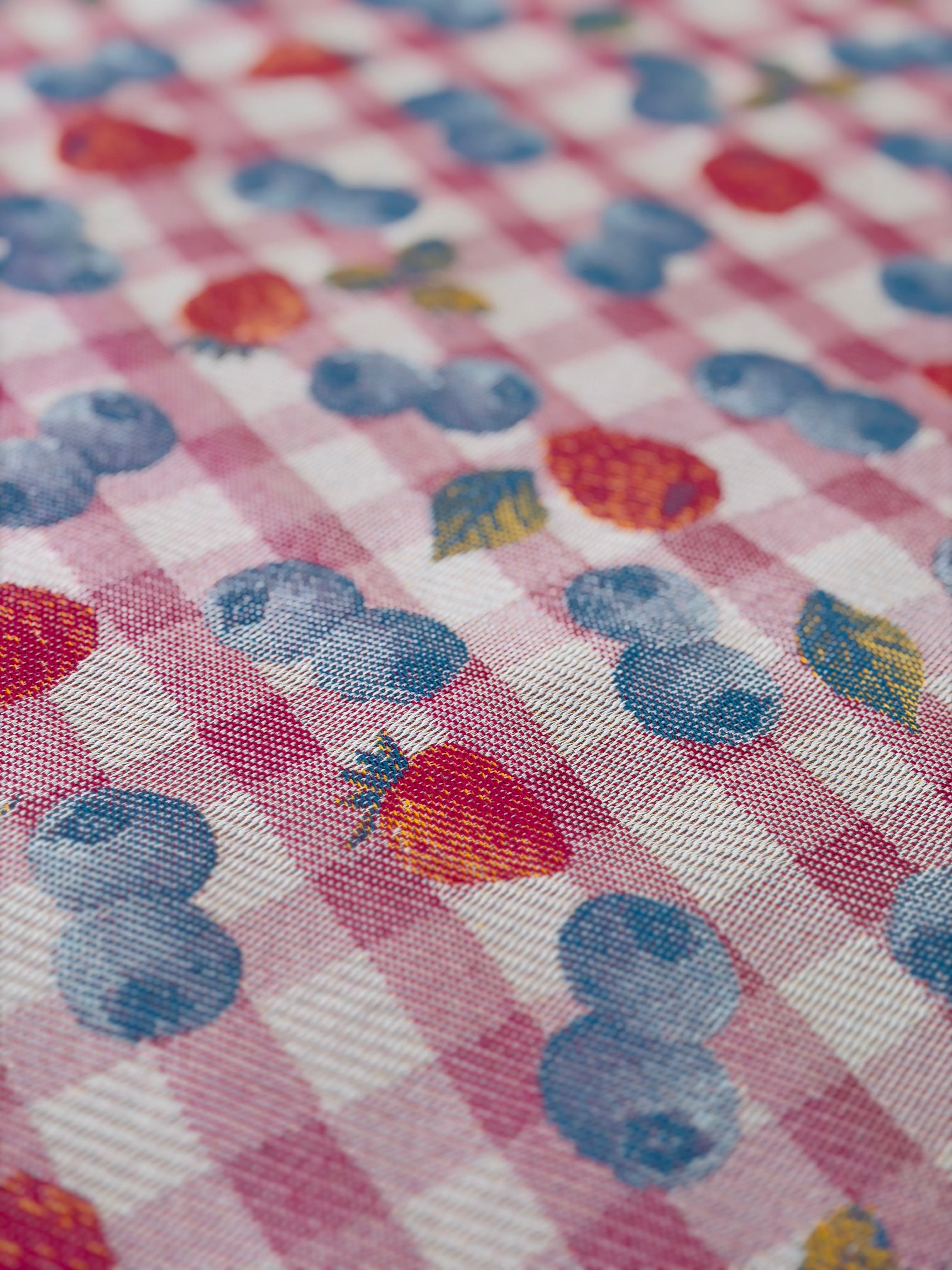 Razzle Me Berry Shawl